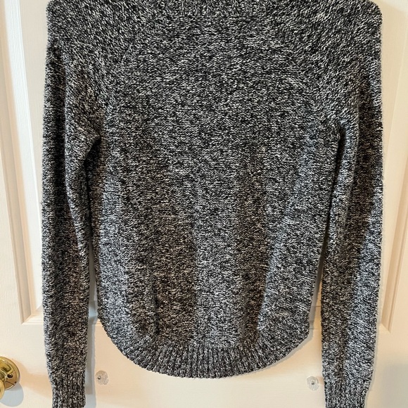 NWOT Sweater - Picture 9 of 9